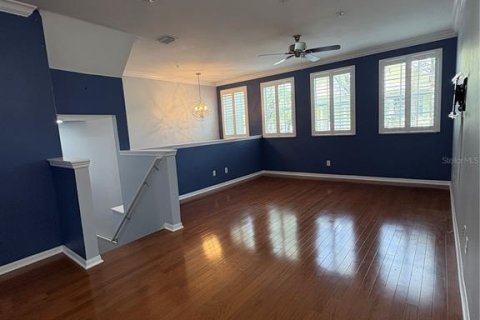 Townhouse in Tampa, Florida 3 bedrooms, 153.1 sq.m. № 2230061 - photo 9