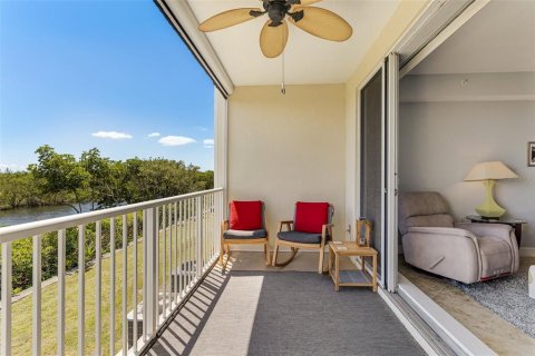 Купить таунхаус в Раскин, Флорида 9 комнат, 116.87м2, № 1643077 - фото 14