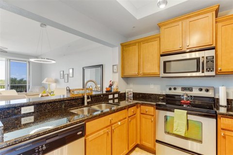 Купить таунхаус в Раскин, Флорида 9 комнат, 116.87м2, № 1643077 - фото 18