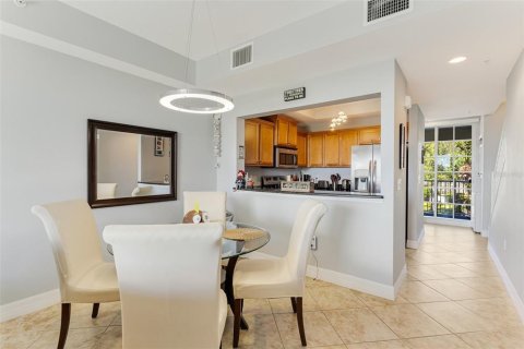 Купить таунхаус в Раскин, Флорида 9 комнат, 116.87м2, № 1643077 - фото 10