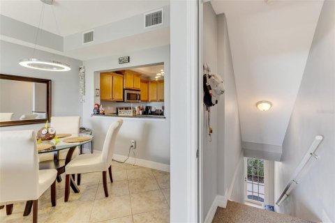 Купить таунхаус в Раскин, Флорида 9 комнат, 116.87м2, № 1643077 - фото 8