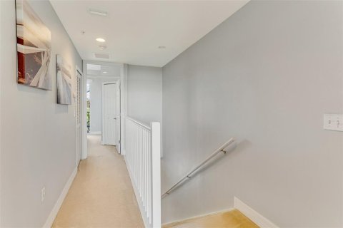 Купить таунхаус в Раскин, Флорида 9 комнат, 116.87м2, № 1643077 - фото 23