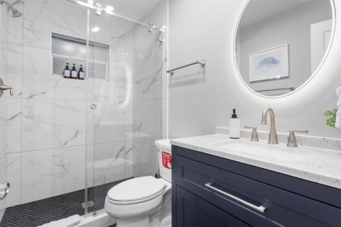 Villa ou maison à vendre à Bradenton, Floride: 4 chambres, 246.19 m2 № 2415220 - photo 21