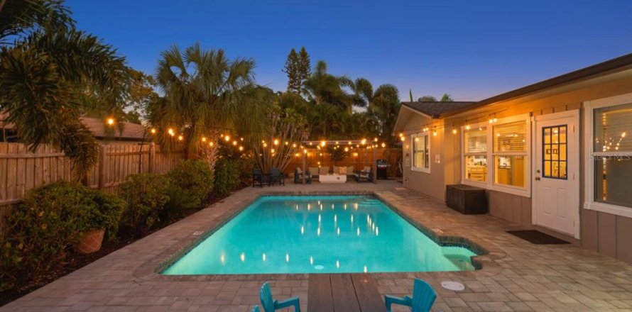 Villa ou maison à Bradenton, Floride 4 chambres, 246.19 m2 № 2415220