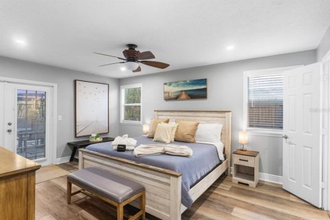 Villa ou maison à vendre à Bradenton, Floride: 4 chambres, 246.19 m2 № 2415220 - photo 13