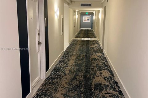 Copropriété à vendre à Hollywood, Floride: 2 chambres, 126.35 m2 № 2274435 - photo 15