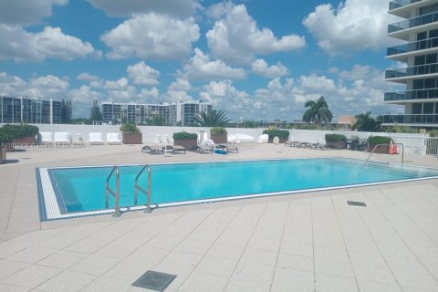Copropriété à vendre à Hollywood, Floride: 2 chambres, 126.35 m2 № 2274435 - photo 5