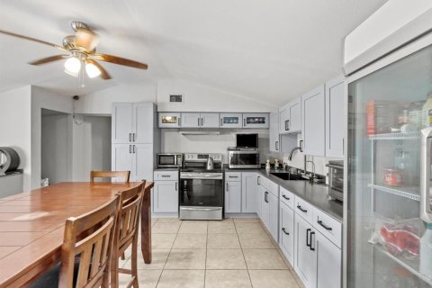 Купить виллу или дом в Гудзон, Флорида 3 комнаты, 167.04м2, № 2114561 - фото 15