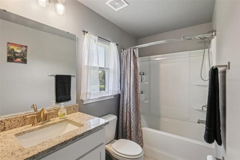House in Dade City, Florida 4 bedrooms, 207.82 sq.m. № 1919724 - photo 23