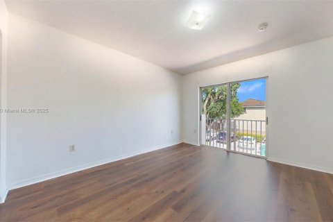 Купить таунхаус в Хомстед, Флорида 3 спальни, 153.94м2, № 1954320 - фото 19