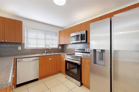 Купить таунхаус в Хомстед, Флорида 3 спальни, 153.94м2, № 1954320 - фото 9