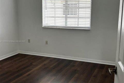 Adosado en venta en Homestead, Florida, 3 dormitorios, 153.94 m2 № 1954320 - foto 4