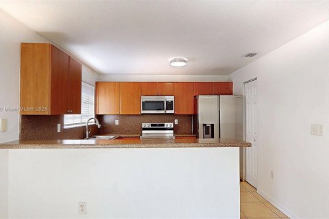 Купить таунхаус в Хомстед, Флорида 3 спальни, 153.94м2, № 1954320 - фото 11