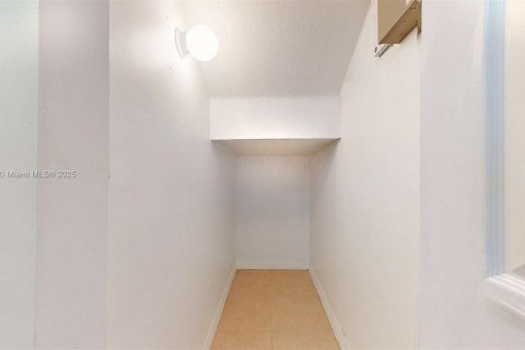 Купить таунхаус в Хомстед, Флорида 3 спальни, 153.94м2, № 1954320 - фото 14