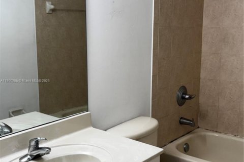 Adosado en venta en Homestead, Florida, 3 dormitorios, 153.94 m2 № 1954320 - foto 6