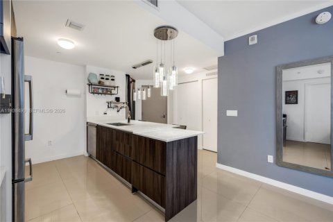 Снять в аренду кондоминиум в Майами, Флорида 2 спальни, 107.86м2, № 1999867 - фото 25