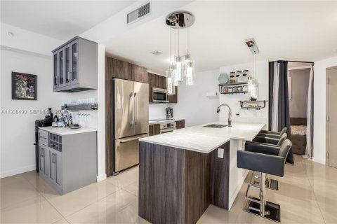 Снять в аренду кондоминиум в Майами, Флорида 2 спальни, 107.86м2, № 1999867 - фото 9