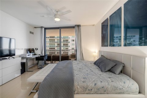 Снять в аренду кондоминиум в Майами, Флорида 2 спальни, 107.86м2, № 1999867 - фото 10