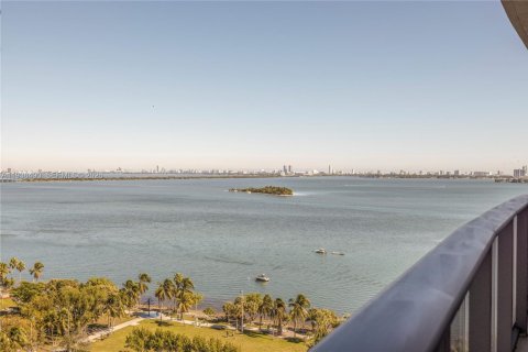 Снять в аренду кондоминиум в Майами, Флорида 2 спальни, 107.86м2, № 1999867 - фото 15