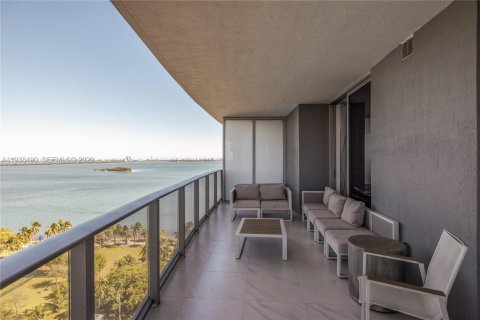 Снять в аренду кондоминиум в Майами, Флорида 2 спальни, 107.86м2, № 1999867 - фото 16