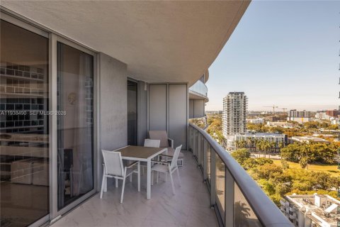 Снять в аренду кондоминиум в Майами, Флорида 2 спальни, 107.86м2, № 1999867 - фото 13