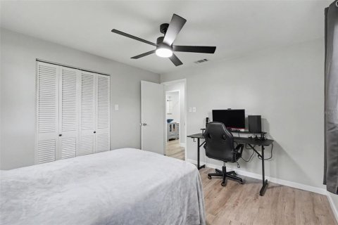 House in Clearwater, Florida 3 bedrooms, 153.01 sq.m. № 2203152 - photo 26