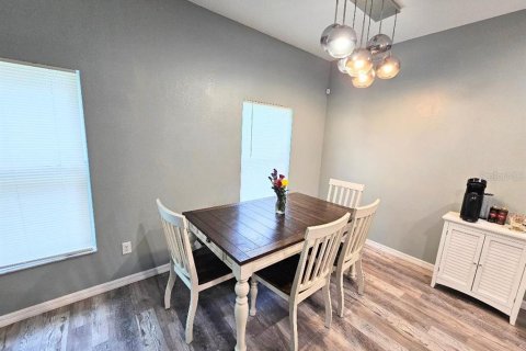 Casa en venta en Dade City, Florida, 5 dormitorios, 191.29 m2 № 1906380 - foto 20