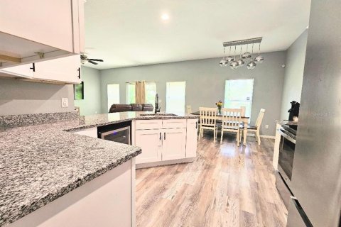 Casa en venta en Dade City, Florida, 5 dormitorios, 191.29 m2 № 1906380 - foto 12