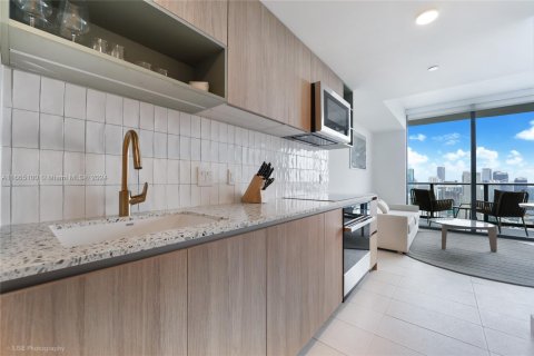 Condominio en venta en Miami, Florida, 1 dormitorio, 44.41 m2 № 1863676 - foto 4