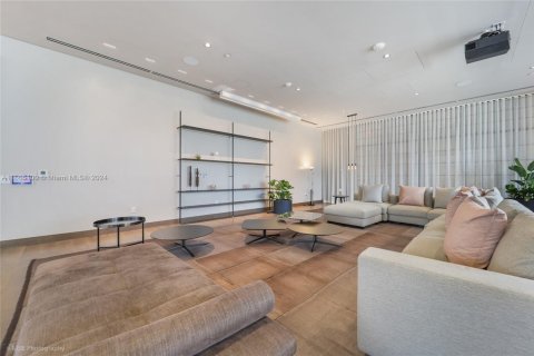 Condominio en venta en Miami, Florida, 1 dormitorio, 44.41 m2 № 1863676 - foto 19