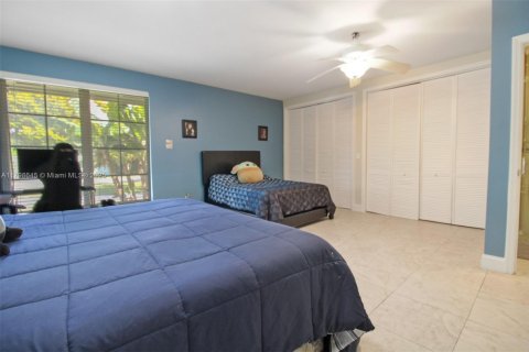 Casa en venta en Palmetto Bay, Florida, 5 dormitorios, 225.57 m2 № 1712277 - foto 24