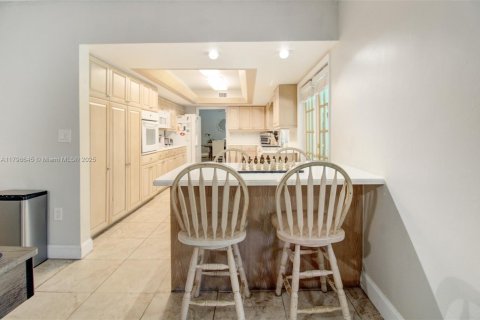 Casa en venta en Palmetto Bay, Florida, 5 dormitorios, 225.57 m2 № 1712277 - foto 19