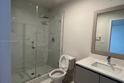 Condominio en alquiler en Miami, Florida, 2 dormitorios, 122.82 m2 № 1956491 - foto 14