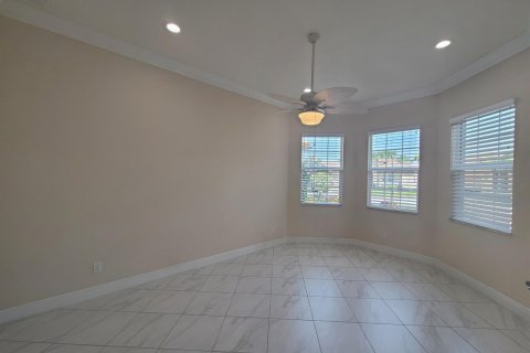 Villa ou maison à vendre à Port St. Lucie, Floride: 2 chambres, 171.13 m2 № 2303711 - photo 2
