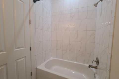 Villa ou maison à vendre à Port St. Lucie, Floride: 2 chambres, 171.13 m2 № 2303711 - photo 23
