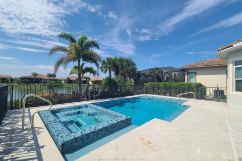 Villa ou maison à vendre à Port St. Lucie, Floride: 2 chambres, 171.13 m2 № 2303711 - photo 29