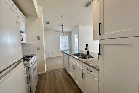 Condominio en alquiler en Kissimmee, Florida, 2 dormitorios, 77.48 m2 № 1915622 - foto 2