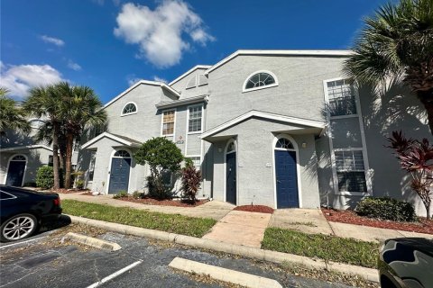 Condominio en alquiler en Kissimmee, Florida, 2 dormitorios, 77.48 m2 № 1915622 - foto 1