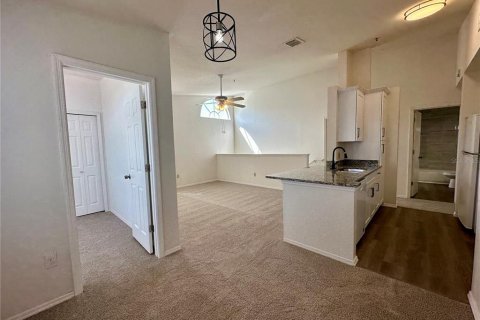 Condominio en alquiler en Kissimmee, Florida, 2 dormitorios, 77.48 m2 № 1915622 - foto 13