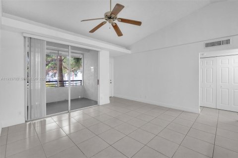 Copropriété à vendre à Coconut Creek, Floride: 2 chambres, 90.58 m2 № 1992534 - photo 7