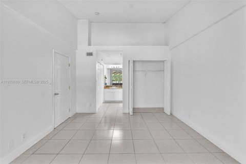 Copropriété à vendre à Coconut Creek, Floride: 2 chambres, 90.58 m2 № 1992534 - photo 16