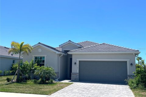 House in Venice, Florida 4 bedrooms, 189.06 sq.m. № 2166501 - photo 22