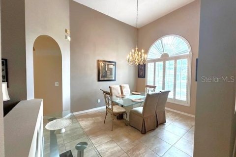House in Apopka, Florida 4 bedrooms, 234.58 sq.m. № 1760345 - photo 8