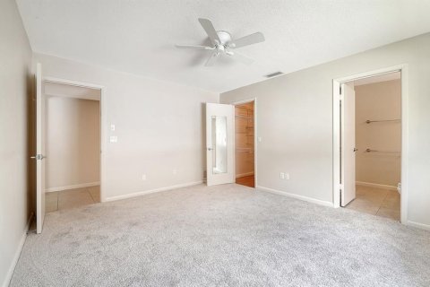 House in Sarasota, Florida 2 bedrooms, 123.75 sq.m. № 2294650 - photo 22