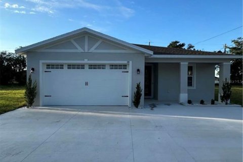 House in Winter Haven, Florida 3 bedrooms, 158.77 sq.m. № 2362388