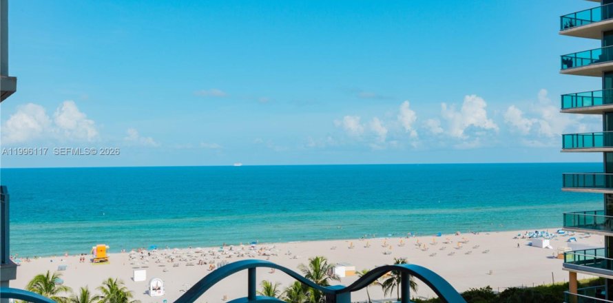 Кондоминиум с 2 спальнями в Майами-Бич, Флорида № 2058455