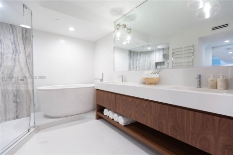 Купить кондоминиум в Майами-Бич, Флорида 2 спальни, 161.65м2, № 2058455 - фото 8