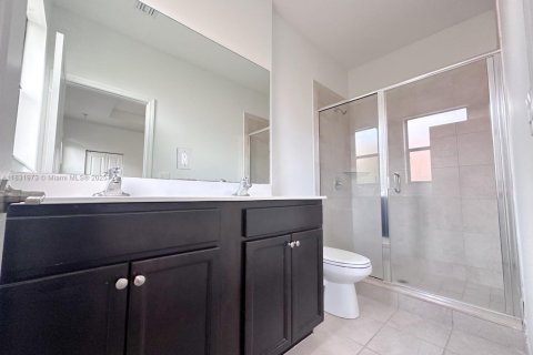 Adosado en venta en Miami, Florida, 3 dormitorios, 128.02 m2 № 1809822 - foto 5