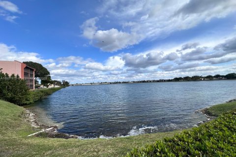 Adosado en venta en Miami, Florida, 3 dormitorios, 128.02 m2 № 1809822 - foto 27