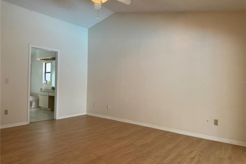 Casa en alquiler en Valrico, Florida, 4 dormitorios, 219.25 m2 № 1816951 - foto 18